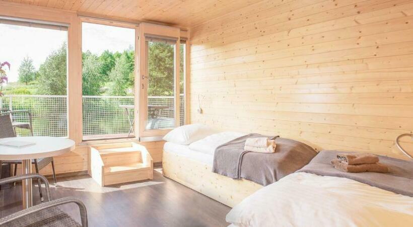 Хижина, Hausboaty Ypsilon Golf Liberec