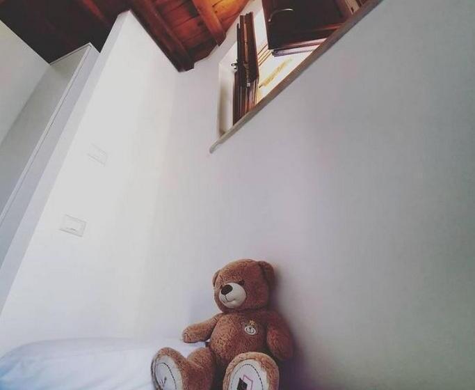 غرفة قياسية ثلاثية, B&b Leofreni Natura