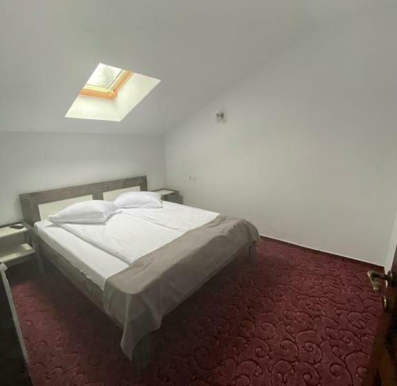 스탠다드 룸 킹사이즈 침대, Maison Platanus