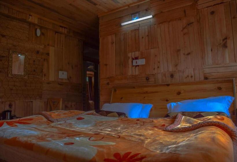 غرفة ديلوكس مزودة بشرفة, Osiya Shambhu Lodge