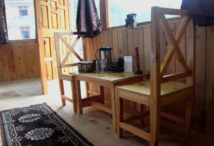 غرفة ديلوكس مزودة بشرفة, Osiya Shambhu Lodge