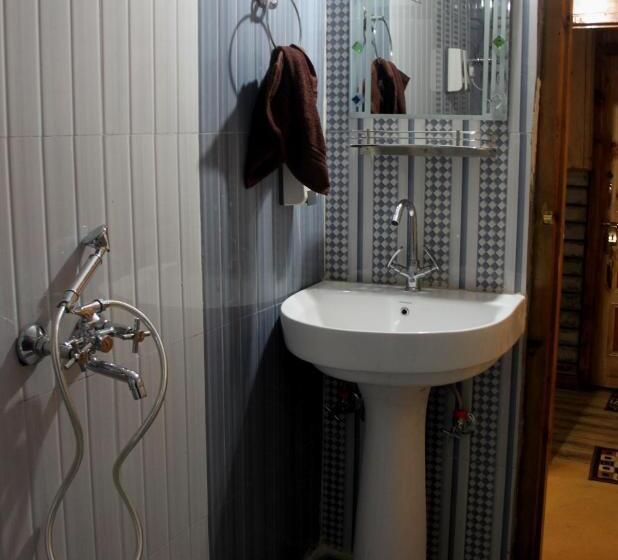 غرفة ديلوكس مزودة بشرفة, Osiya Shambhu Lodge