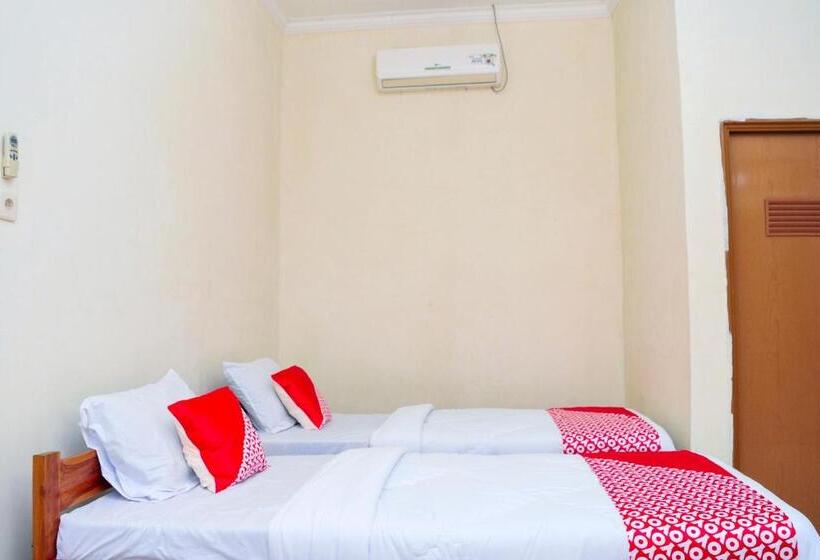 ファミリールーム, Oyo 2471 Swarna Raya