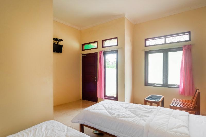 ファミリールーム, Oyo 2471 Swarna Raya