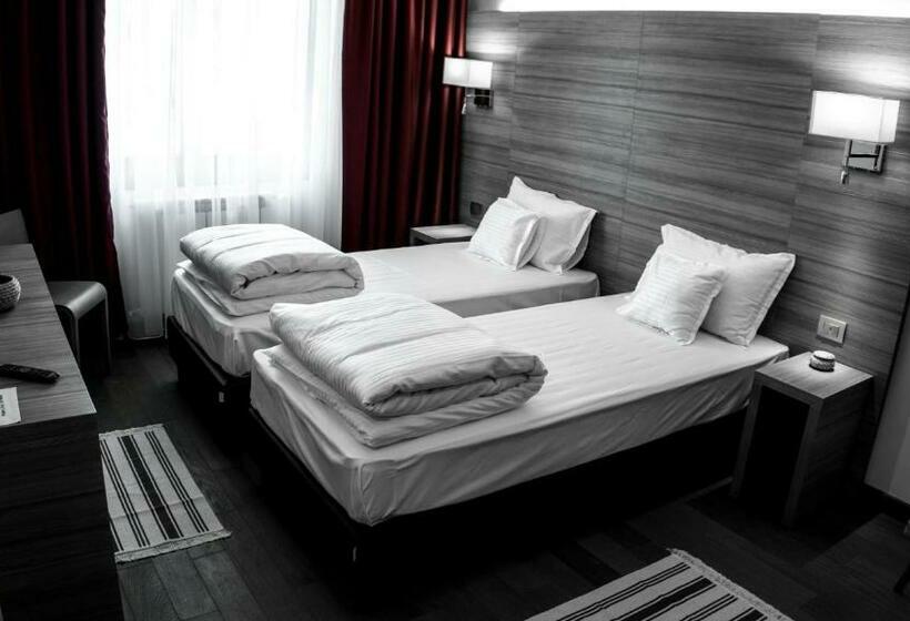 4인용 스탠다드 룸, Pensiunea Negoiu