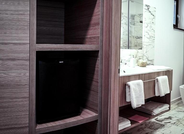 4인용 스탠다드 룸, Pensiunea Negoiu