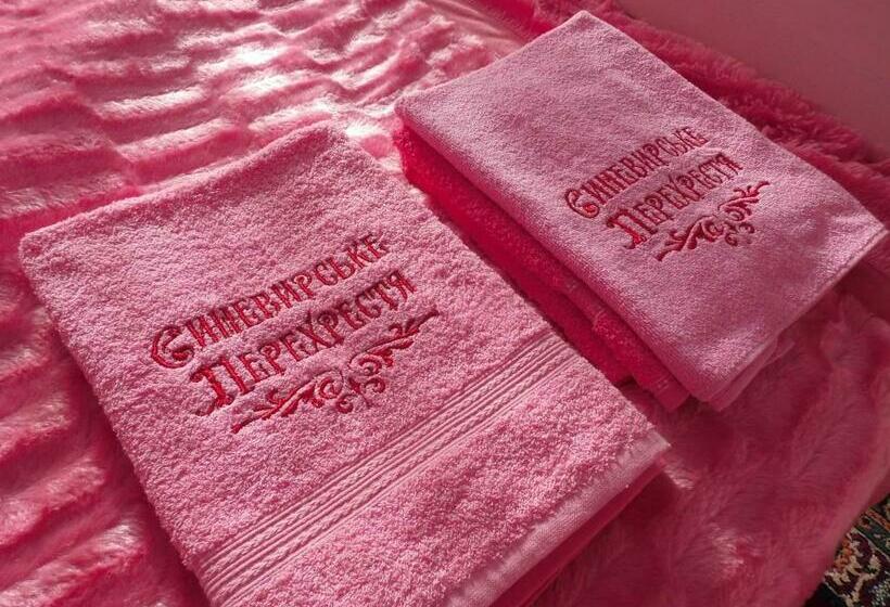 マウンテンビュースタンダードルーム, Synevyrske Perehrestya