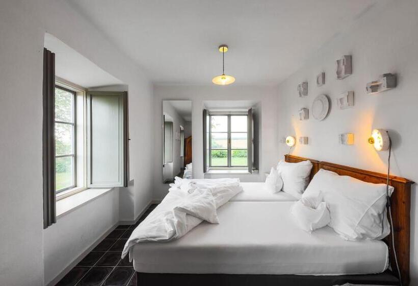 スタンダードルーム, Kocanda Kravsko