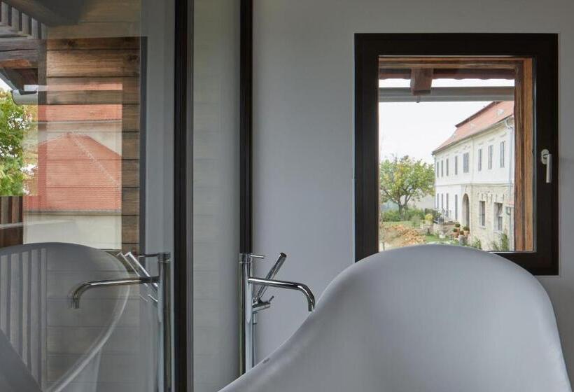 バルコニー付きジュニアスイート, Kocanda Kravsko