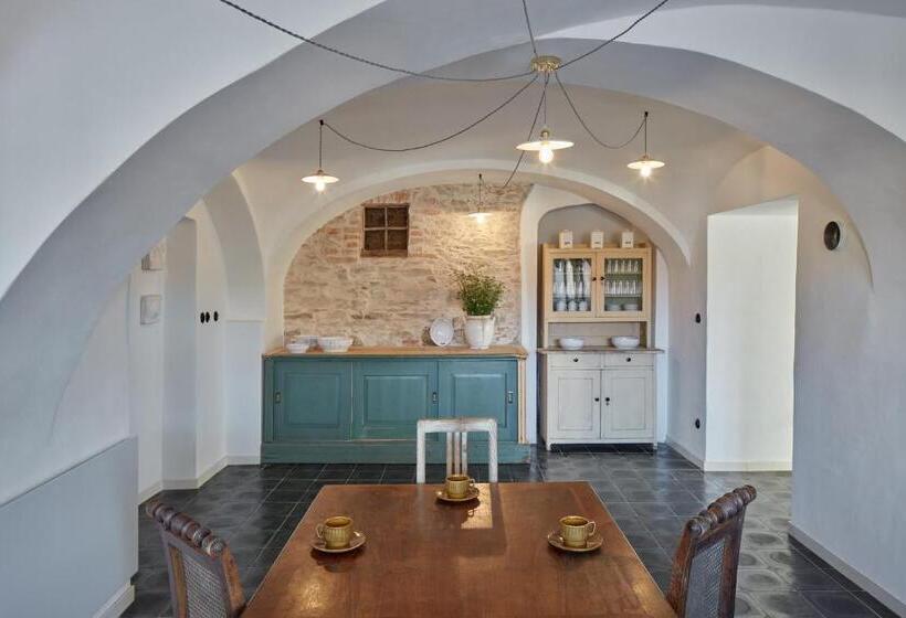 ガーデンビュースイート, Kocanda Kravsko