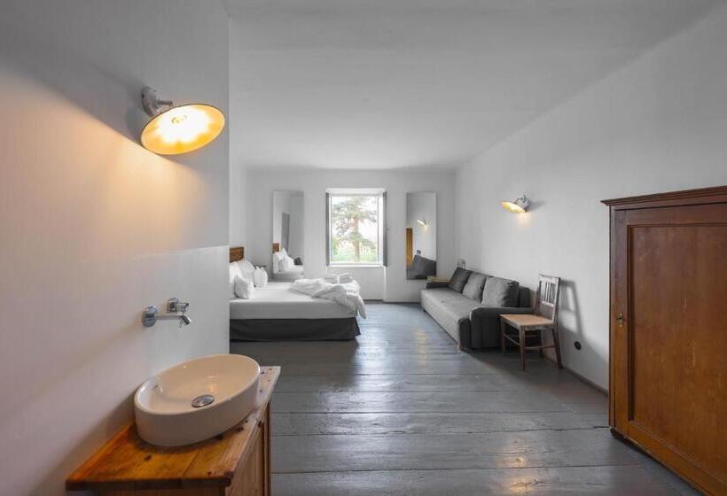 庭の見えるスタンダードトリプルルーム, Kocanda Kravsko