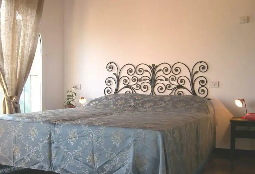 オーシャンビューデラックスルーム, B&b Nelly G