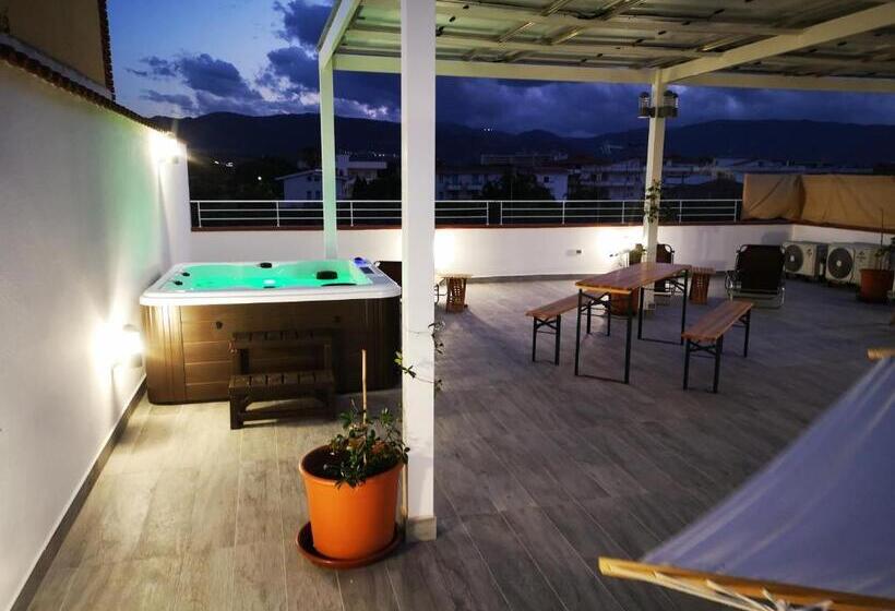 חדר סטנדרט עם מרפסת, B&b Tonnarella Beach