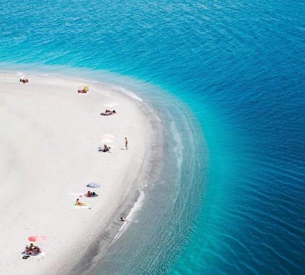 סוויטה דלוקס, B&b Tonnarella Beach