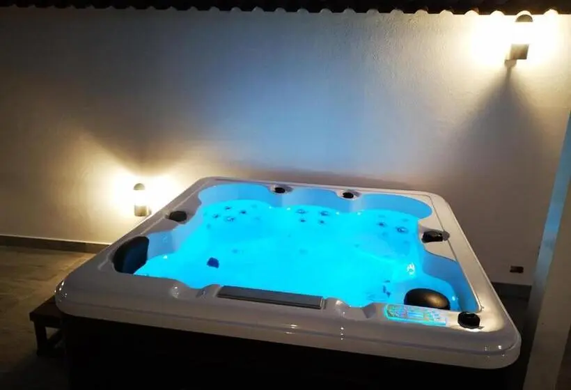 デラックススイート, B&b Tonnarella Beach