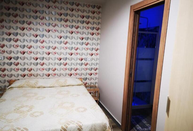 חדר סטנדרט עם מרפסת, B&b Tonnarella Beach