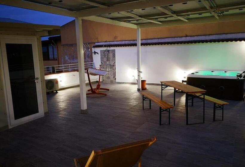 חדר סטנדרט לארבעה, B&b Tonnarella Beach