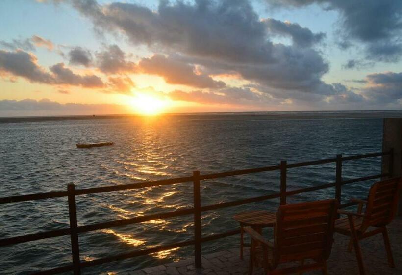 Triple Room Sea View, Pousada Escape