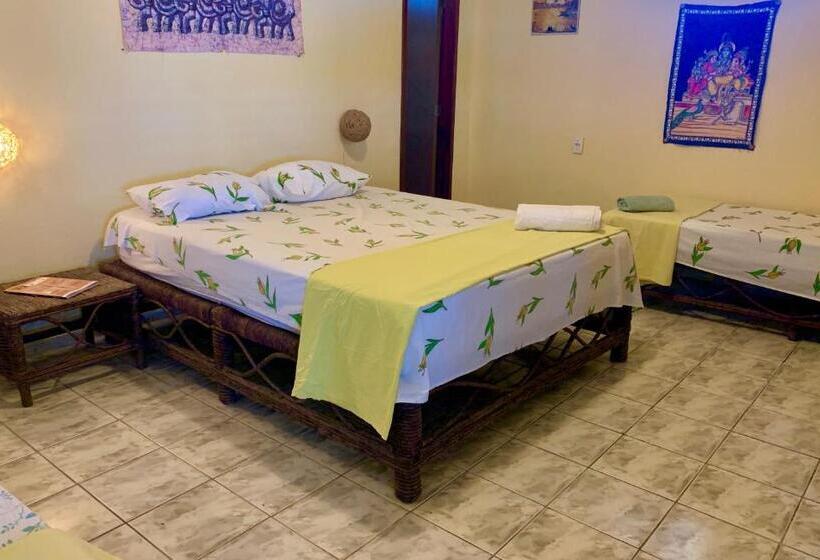 Triple Room Sea View, Pousada Escape