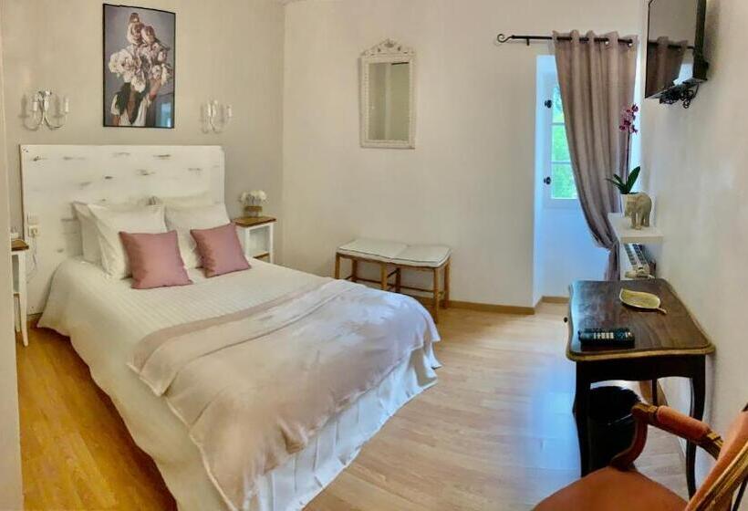 Номер Стандарт, Hôtel Château Du Rey