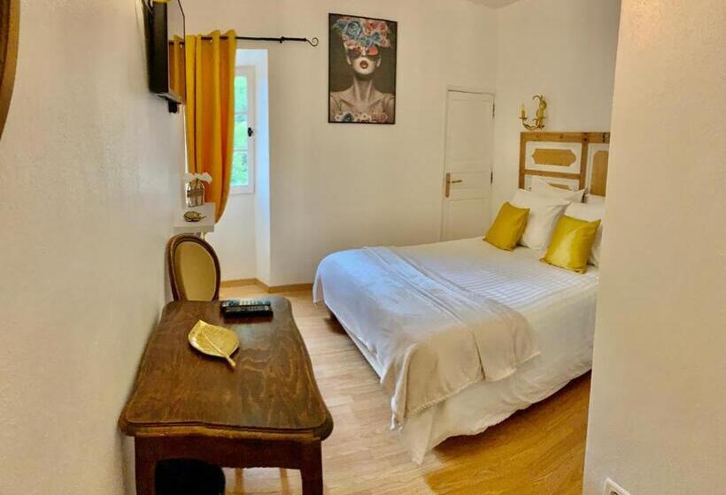 Номер Стандарт, Hôtel Château Du Rey