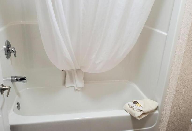 غرفة قياسية, Shoreside Inn & Suites