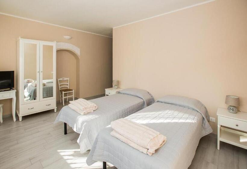 غرفة قياسية, 700enolocanda