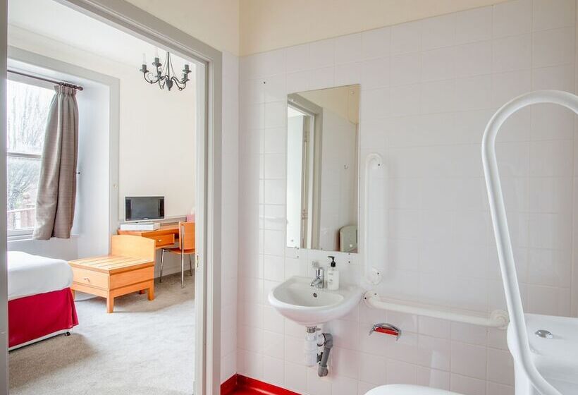 Номер Economy Индивидуальный, The Clovenfords