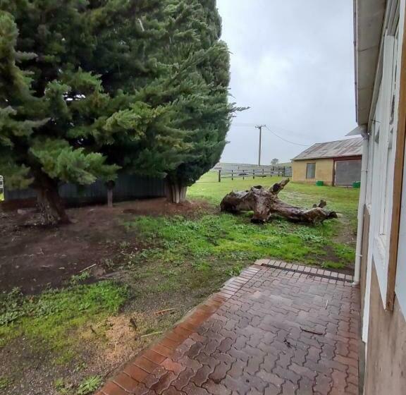 4间卧室的房子, Pink Gums Farmstay