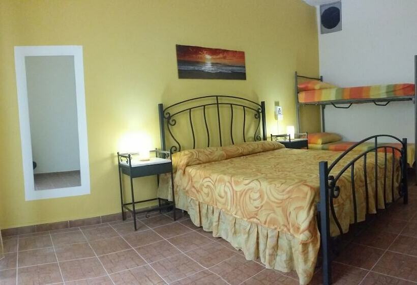 חדר בסיסי לארבעה, Villa Giorgia