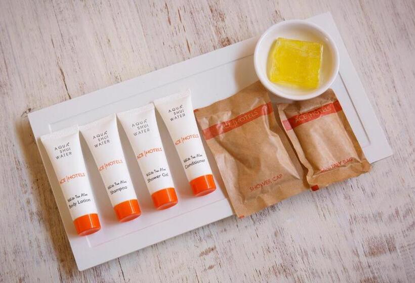 اتاق خانوادگی با چشم‌انداز کوه, Club Himalaya, By Ace Hotels