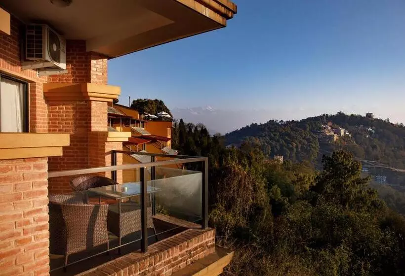 اتاق خانوادگی با چشم‌انداز کوه, Club Himalaya, By Ace Hotels