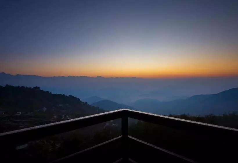 اتاق خانوادگی با چشم‌انداز کوه, Club Himalaya, By Ace Hotels