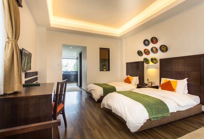 اتاق خانوادگی با چشم‌انداز کوه, Club Himalaya, By Ace Hotels