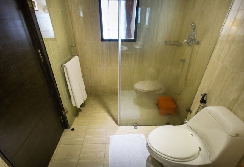 اتاق خانوادگی با چشم‌انداز کوه, Club Himalaya, By Ace Hotels