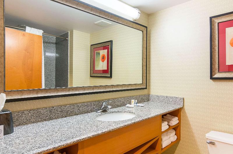 سوییت, Cordis, Hong Kong