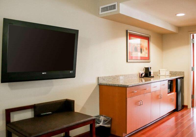 سوییت, Cordis, Hong Kong