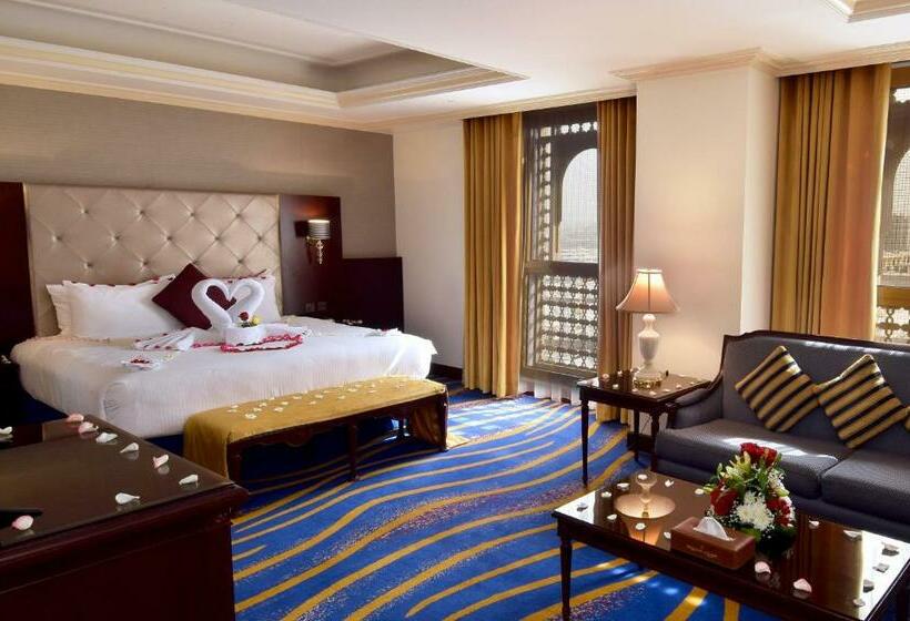 سوئیت دولوکس با چشم‌انداز, Dar Al Taqwa