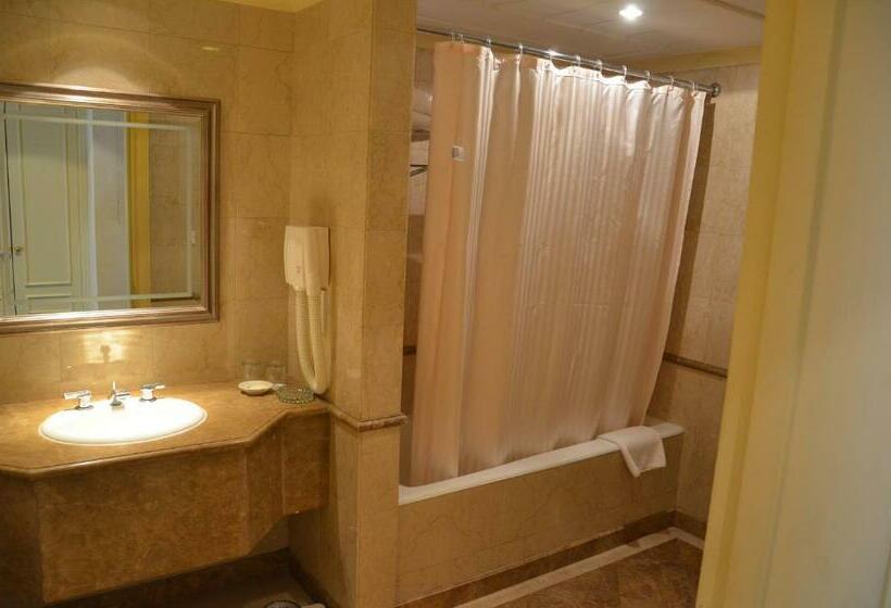 Suite Deluxe com Vistas, Dar Al Taqwa