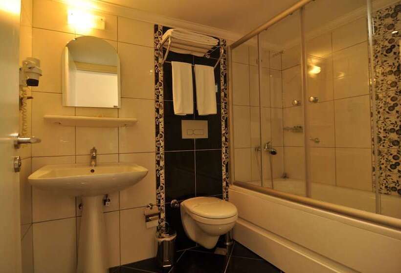 اتاق لوکس, Delfi Hotel Spa & Wellness Center