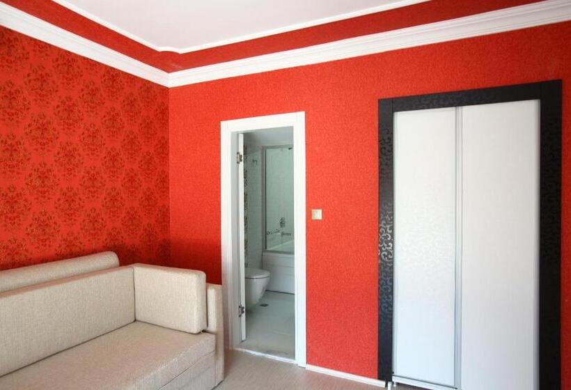 سوییت, Delfi Hotel Spa & Wellness Center