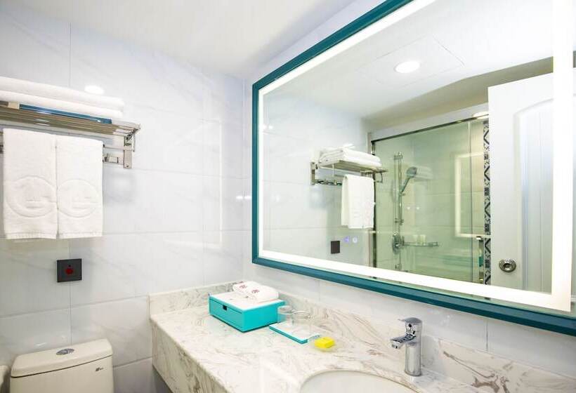 Deluxe Room, Fu Hua