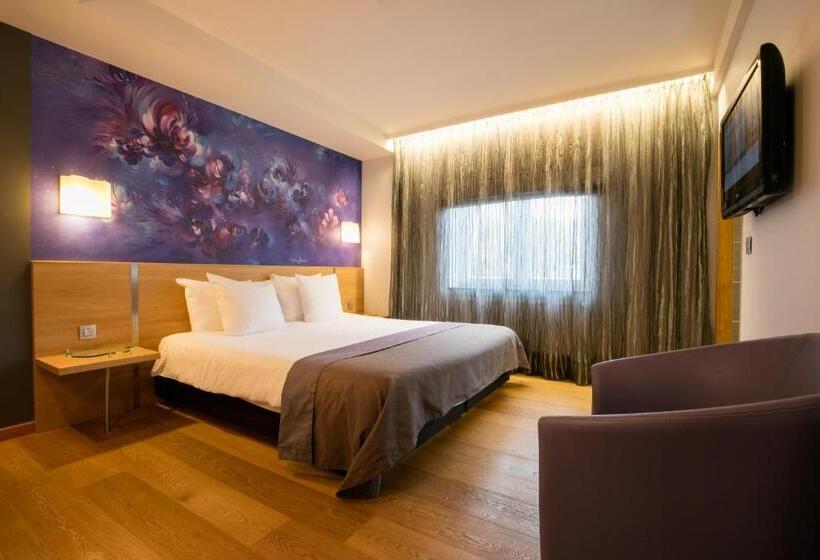 套房, Hôtel Restaurant L Auberge