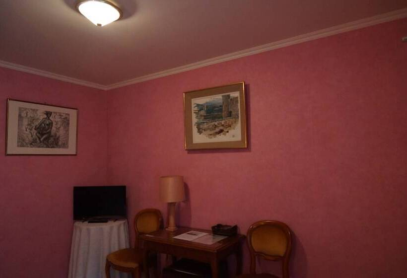 اتاق استاندارد, La Diligence