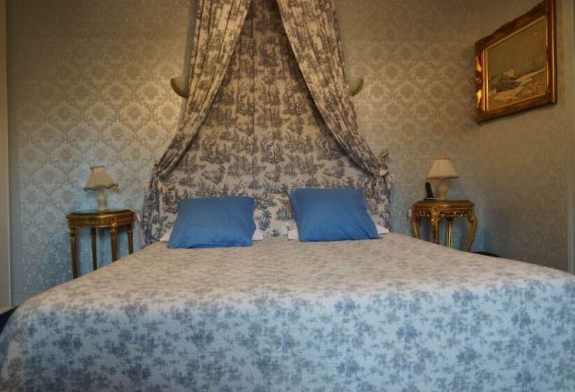 اتاق سوپریور, La Diligence