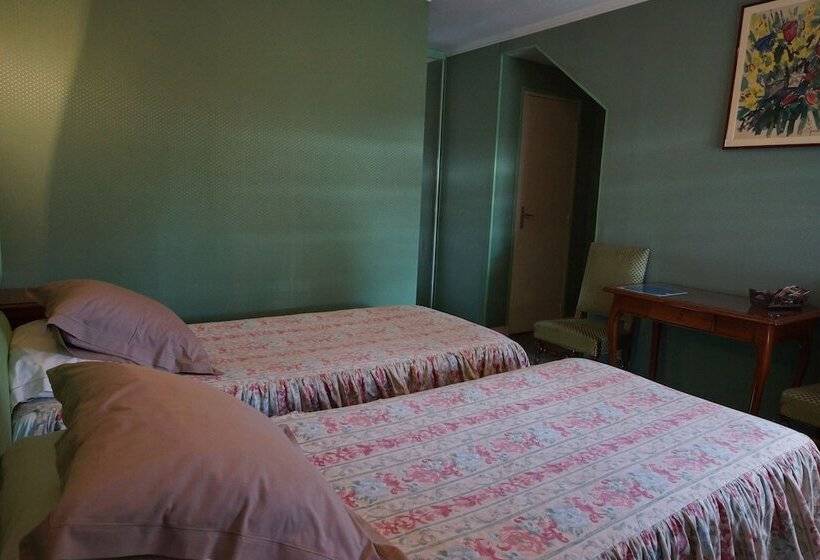 اتاق سوپریور, La Diligence