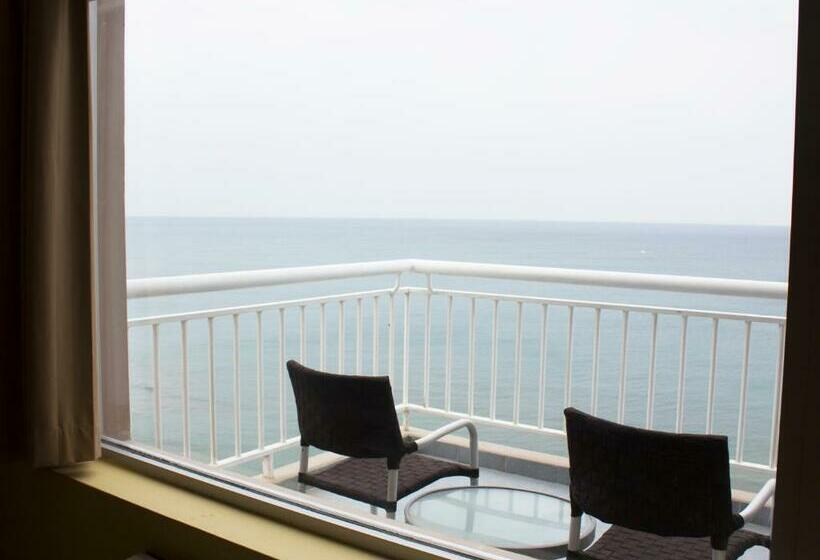 اتاق استاندارد با تخت بزرگ, Mantahost