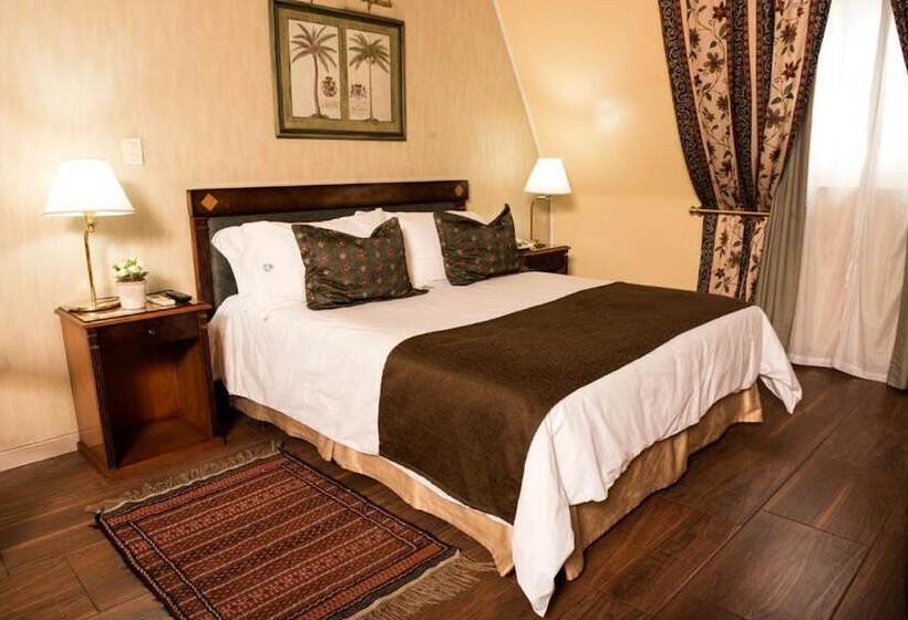 اتاق استاندارد, Mayflower Suites