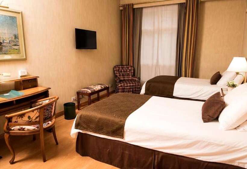 اتاق سوپریور, Mayflower Suites