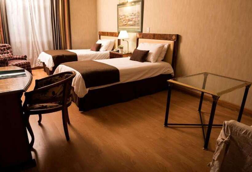 اتاق سوپریور, Mayflower Suites